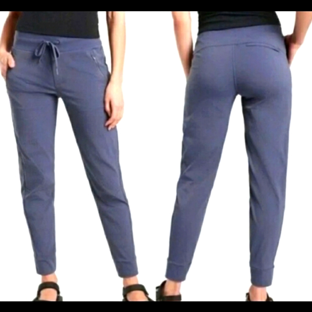 Athleta Trekkie North Jogger medieval violet